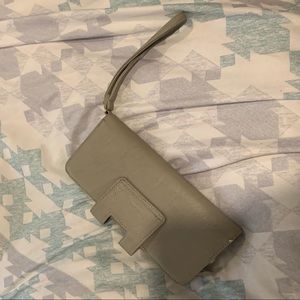 Kennethcole reaction wallet